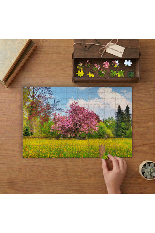 Kiraz Çiçeği Ağacı - Doğa - Manzara Tasarımı 240 parça Ahşap Puzzle Ahşap Kutuda MP02298