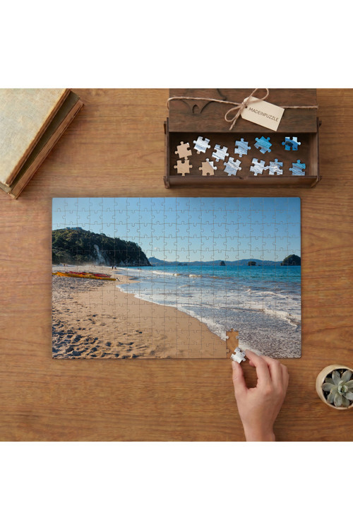 Kumsal - Deniz - Güneş Tasarımı 240 parça Ahşap Puzzle Ahşap Kutuda MP07710