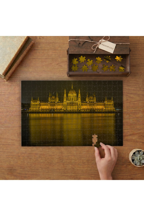 Macaristan Parlamento Binası Tasarımı 240 parça Ahşap Puzzle Ahşap Kutuda MP03966