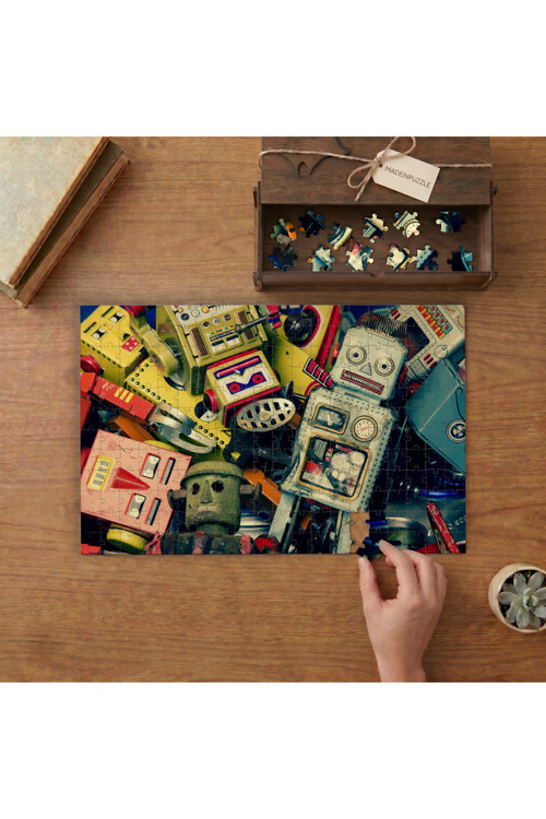 Nostaljik Robot Oyuncaklar Tasarımı 240 parça Ahşap Puzzle Ahşap Kutuda MP02156