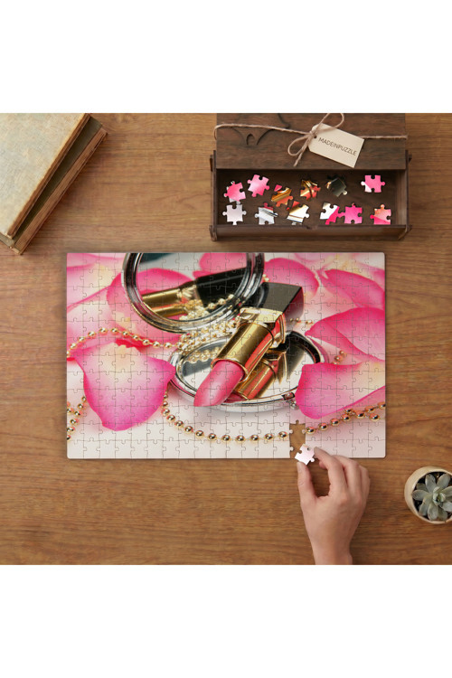 Pembe Ruj ve Güller Tasarımı 240 parça Ahşap Puzzle Ahşap Kutuda MP00287