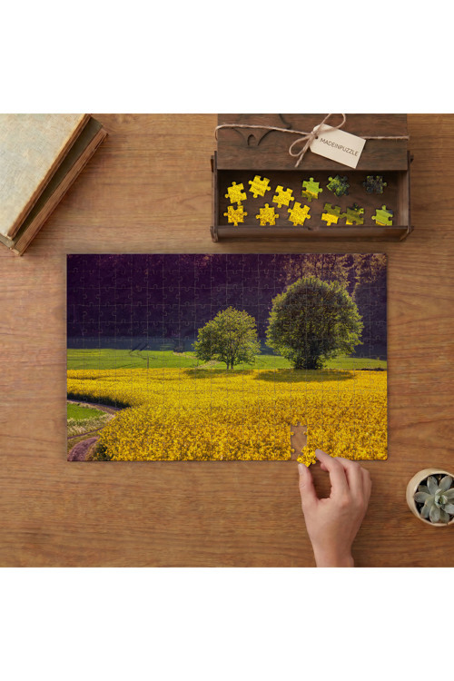 Sarı Çiçekler -Kır -Peyzaj Tasarımı 240 parça Ahşap Puzzle Ahşap Kutuda MP05291