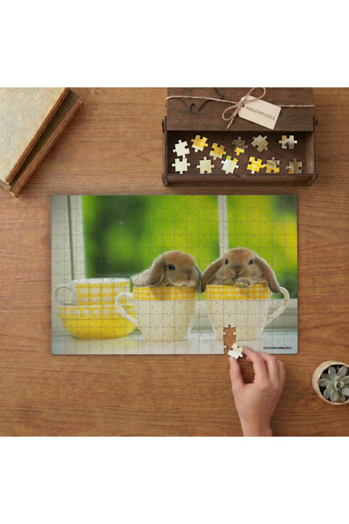 Sevimli Minik Tavşancıklar Tasarımı 240 Parça Ahşap Puzzle Ahşap Kutuda MPY10475