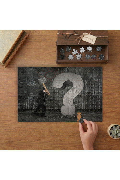 Soru İşaretini Kırmak Tasarımı 240 parça Ahşap Puzzle Ahşap Kutuda MP01453