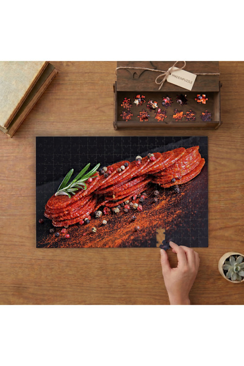 Sucuk Dilimleri - Kekik - Karabiber Tasarımı 240 parça Ahşap Puzzle Ahşap Kutuda MP01104
