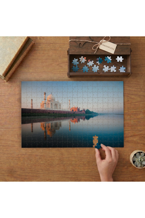 Şeyh Zayed Camii Denize Yansıması Tasarımı 240 parça Ahşap Puzzle Ahşap Kutuda MP01443