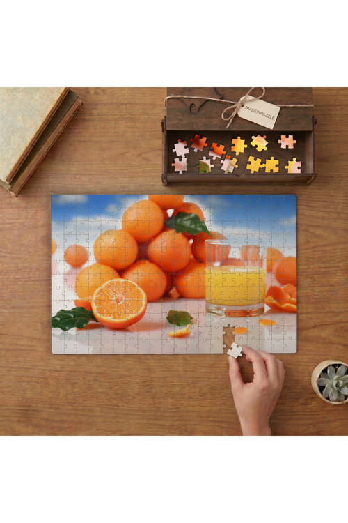 Taze Portakallardan Meyve Suyu Tasarımı 240 parça Ahşap Puzzle Ahşap Kutuda MP01779