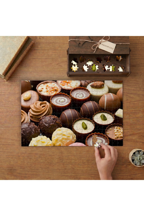 Trüf Çikolata Çeşitleri Tasarımı 240 parça Ahşap Puzzle Ahşap Kutuda MP07385