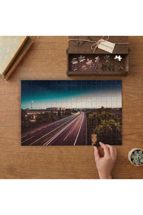 Uzun Yol - Yıldızlar - Manzara Tasarımı 240 parça Ahşap Puzzle Ahşap Kutuda MP01736