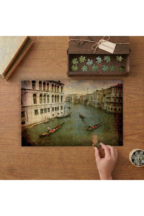 Venedik Sokakları - Retro Fotoğraf Tasarımı 240 parça Ahşap Puzzle Ahşap Kutuda MP01519