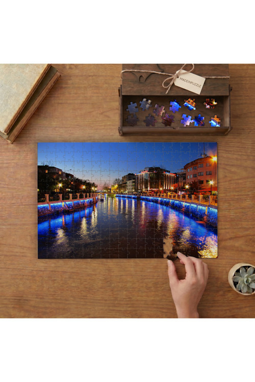 Yalova Gece Manzarası Tasarımı 240 parça Ahşap Puzzle Ahşap Kutuda MP01441