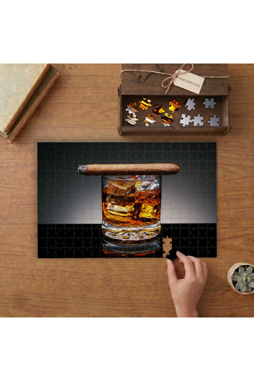 Viski ve Puro Tasarımı 240 parça Ahşap Puzzle Ahşap Kutuda MP00121