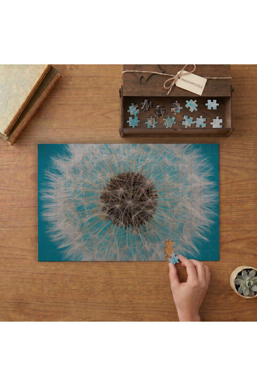 Yakın Çekim Karahindiba Tasarımı 240 parça Ahşap Puzzle Ahşap Kutuda MP04177