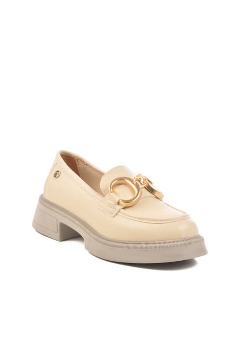 Krem Kalın Rahat Tabanlı Toka Detaylı Kadın Klasik Casual Ayakkabı Loafer PC-52650