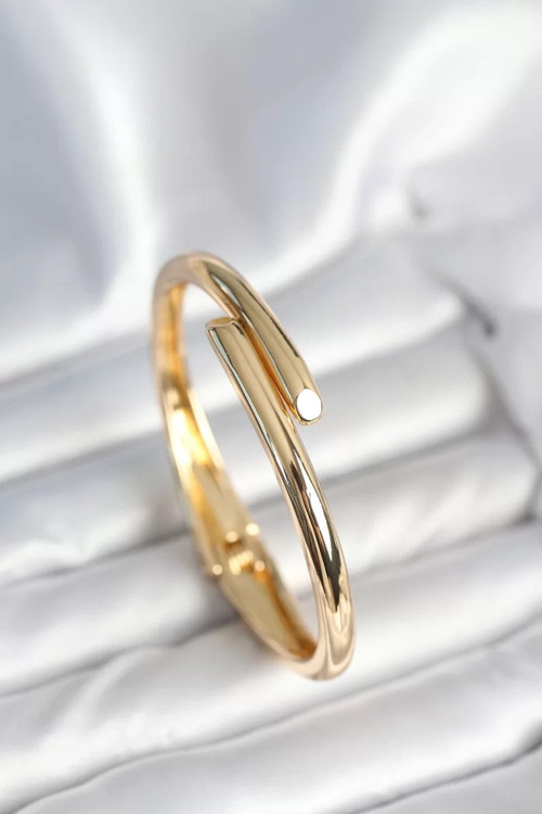 Pirinç Gold Renk Kadın Kelepçe Bileklik - TJ-BB7975