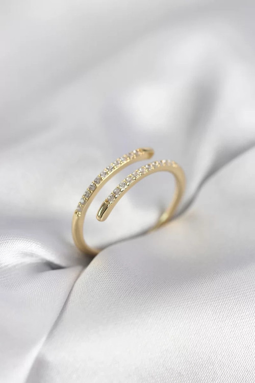 Gold Renk Yılan Kuyruk Model Zirkon Taşlı Kadın Yüzük - TJ-BYK4028