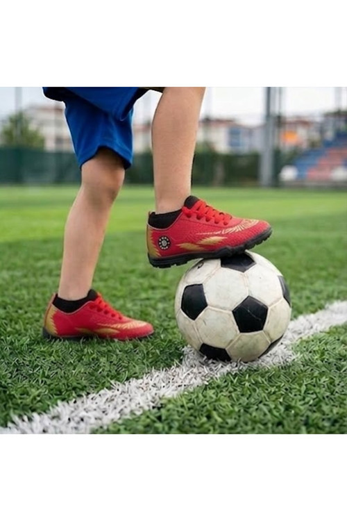 Çocuk Halı Saha Futbol Ayakkabısı – Hafif, Kaymaz Tabanlı, Bağcıklı Kramponsuz Spor Ayakkabı