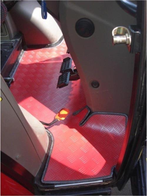 Case Jxc 100 Serisi Ile Uyumlu Traktör Kabin Paspası ( 2015 Model )