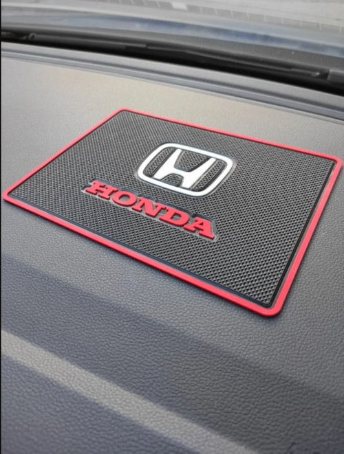HONDA Logolu Kaymaz Torpido Üstü Ped 20x13.5 cm