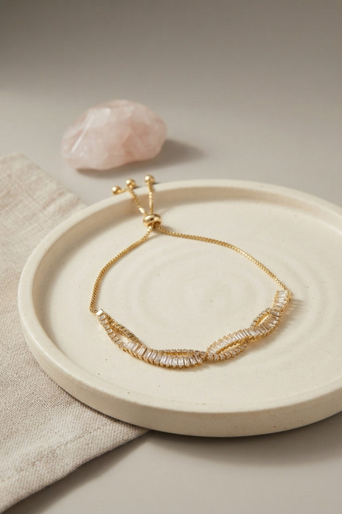 Gold Renk Baget Zirkon Taşlı Sarmal Model Pirinç Asansör Bileklik - Lisinya
