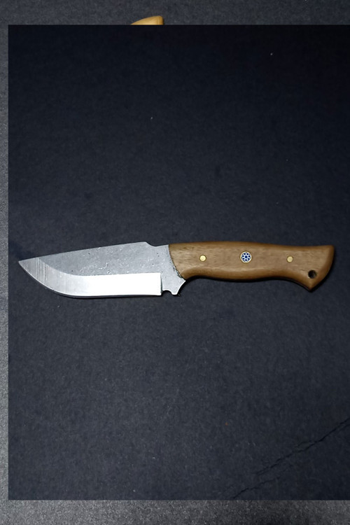 Doğal Ahşap Kabzeli 3,5mm Çelik Kamp Bıçağı