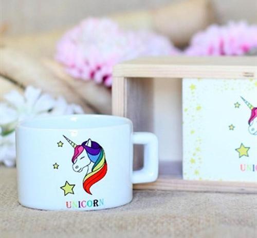 Ahşap Kutusunda Unicorn Tasarımlı Kupa Bardak