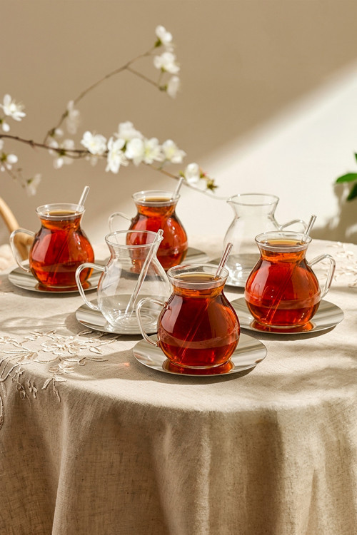 18 Parça 6 Kişilik Keyf-İ Ala Metal Altlıklı Cam Kaşıklı Çay Bardağı Seti 200 Ml