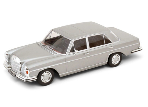 181213 1/18 Mercedes-Benz 300 SEL6.3 (W109) 1967 Silver
