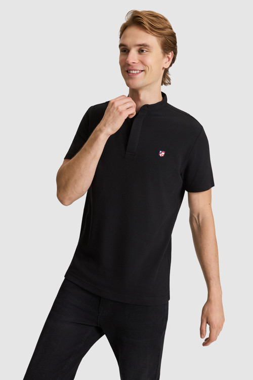 Erkek Siyah Regular Fit Hakim Yaka Basic Tişört 50326980-VR046