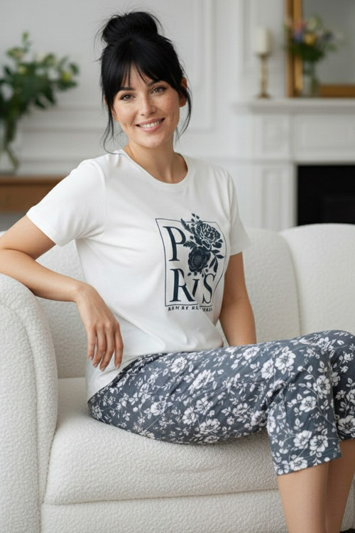 Ekru Desenli Pamuklu Bisiklet Yaka Örme Kapri Pijama Takım