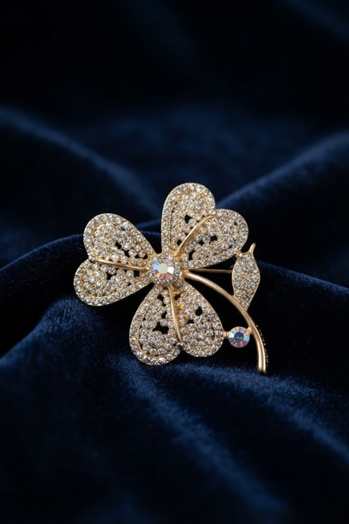 Gold Renk Zirkon Taşlı Yonca Model Broş - Lisinya