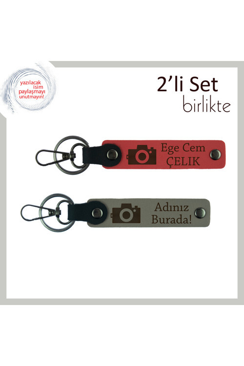 Kadrajına Değer Kat, Kamera Motifli, Kişisel Yazılı 2’Li Anahtarlık Hediyesi, Nar Çiçeği-Kül Gri