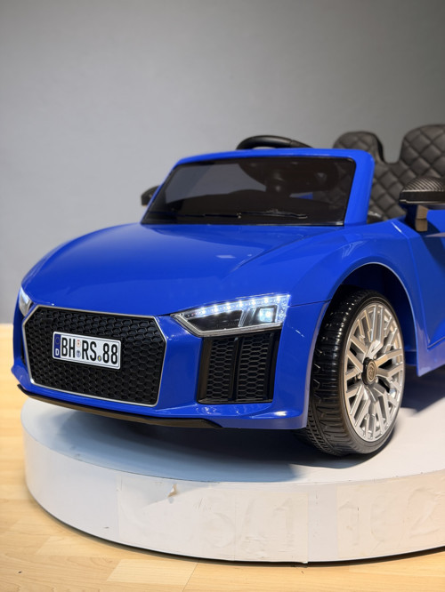 AUDİ AKÜLÜ ARABA 12V 0-6 YAŞ (ÖZEL PLAKA HEDİYELİ)