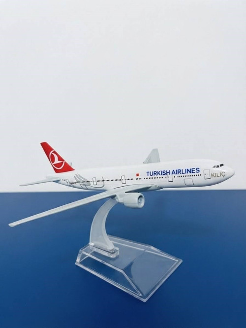 Boeing 777-300 Metal Model Uçak - 1/250 Ölçek