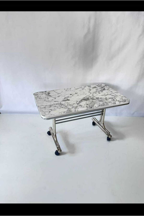 Beyaz 60X100 Krom Nikel Kaplamalı Tekerlekli Orta Sehpa Metal Masa