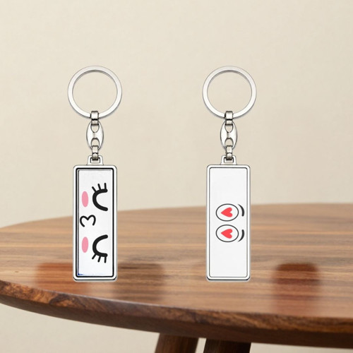 Kalp Emoji Tasarımlı Çift Yüz Baskılı Krom Hediyelik Anahtarlık