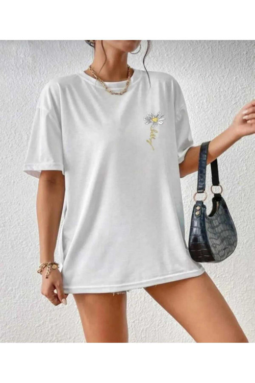 Yeni Sezon Papatya Baskılı Oversize Basic Tişört