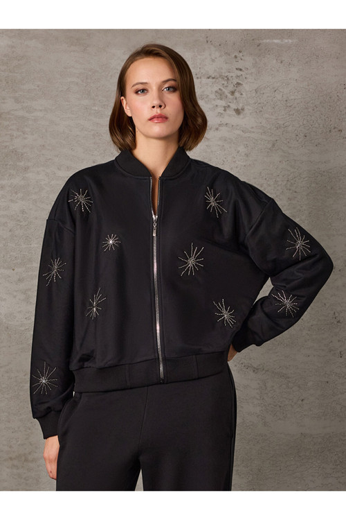ÖNÜ NAKIŞ İŞLEMELİ TÜL KAPLI SWEAT BOMBER