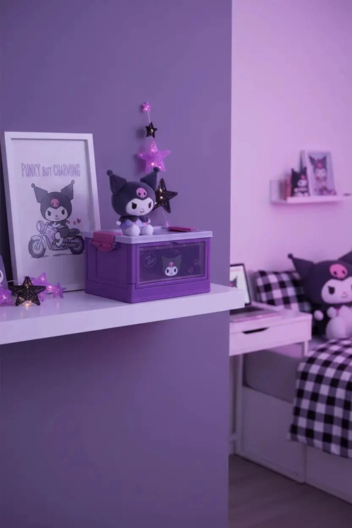 Lisanslı Kuromi Mini Bavul Saklama Kutusu – Şeffaf Pencereli 12 Cm