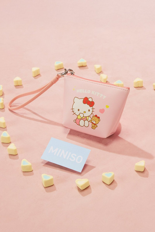 Sanrio Lisanslı Hello Kitty Beşgen Mini Bozuk Para Çantası – Askılı PVC Makyaj ve Aksesuar Çantası 13 Cm