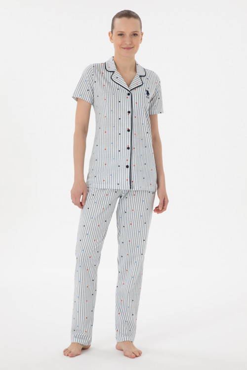 Kadın Önden Düğmeli Boydan Patlı Kısa Kol Pijama Takım