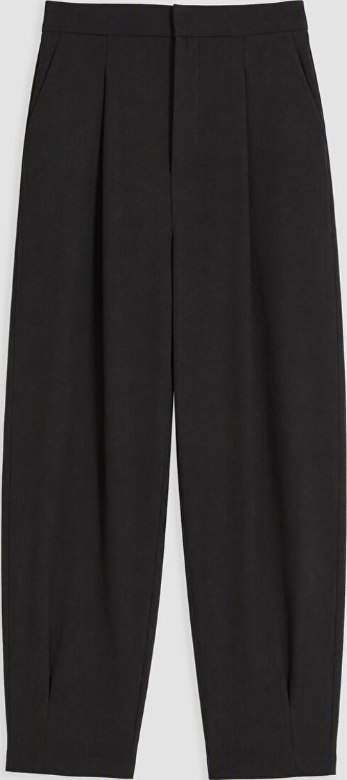 LCW Comfort Siyah Regular Fit Kadın Pileli Kumaş Pantolon