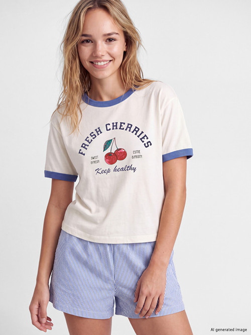 LCW Young Beyaz Bisiklet Yaka Kadın Şortlu Pijama Takımı