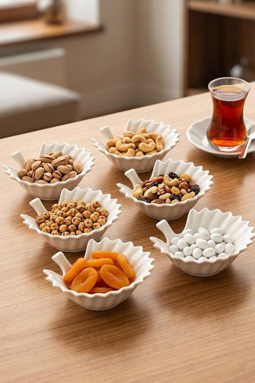 Yaprak Figürlü 6'lı Porselen Kase, Çerezlik ve Sosluk Seti