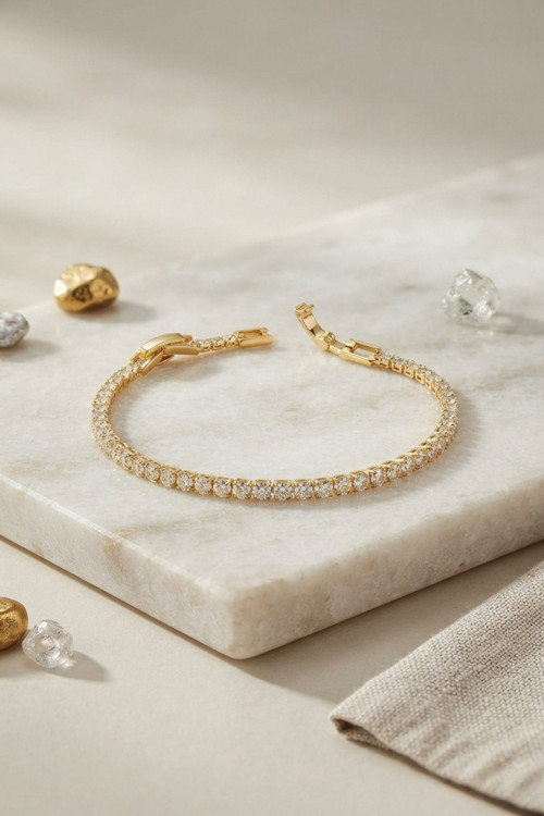 Pirinç Gold Renk İnce Zirkon Taşlı Su Yolu Kadın Bileklik TJ-BB8893
