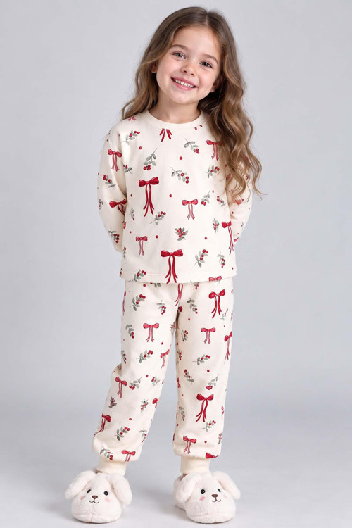 Kız Çocuk Üzeri Kurdela ve Kiraz Desenli Bilekleri Lastikli Krem Pijama Takımı