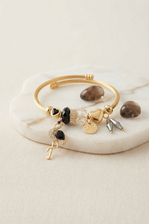 Siyah Kuğu Model Gold Renk Charmlı Bileklik TJ-BB8659