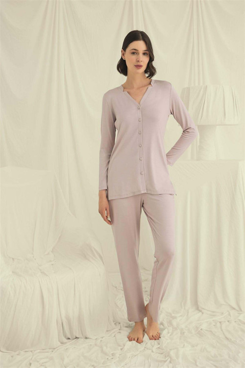 Uzun Kollu Boydan Düğmeli V Yaka Pijama Takımı