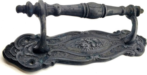 Antika Tarz Dekoratif Pirinç Çiçekli Yan Çekme Kapı Kolu - 240x62 Mm, Oksit