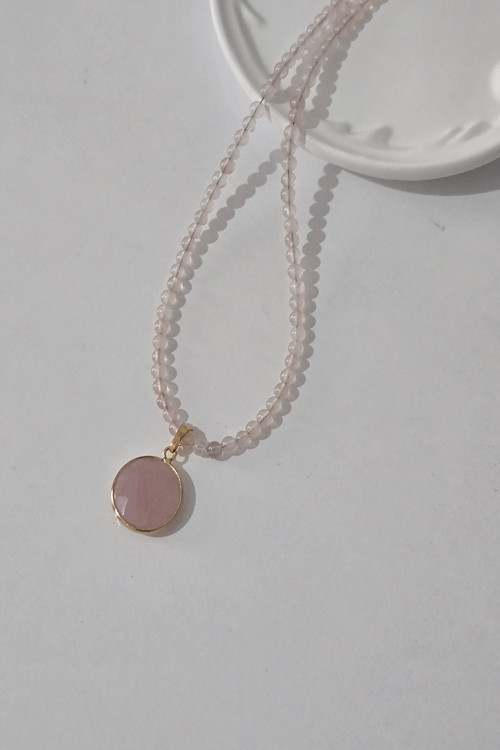 Sertifikalı 4 Mm Pembe Kuvars Doğaltaş Kolye